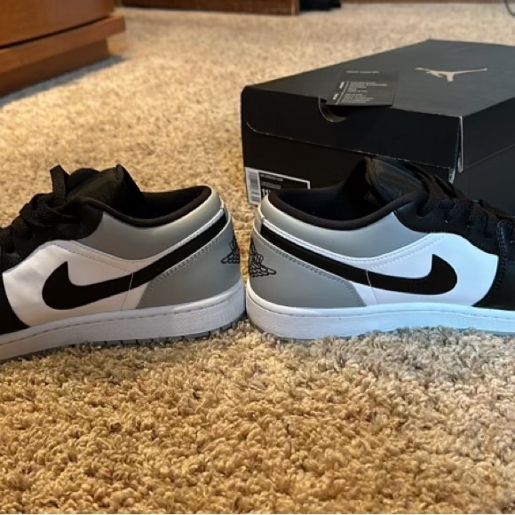 Air Jordan 1 Low - LT Smoke Grey/Black-White - Picture 4 of 8